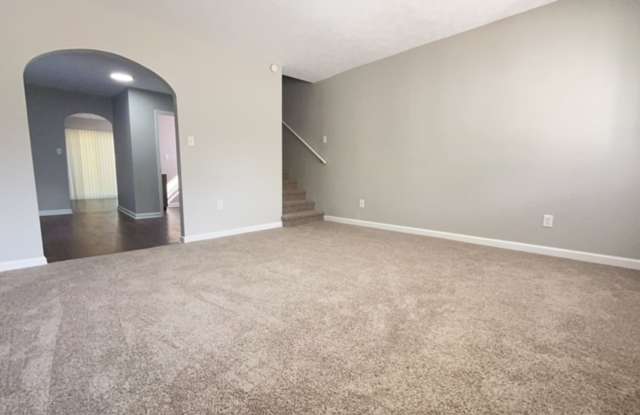 For Rent: 424 S Elliott St. 2 Bedroom, 1 Bath Home! Coming Soon! Covered Front Porch! photos photos