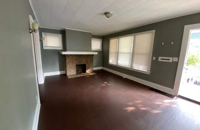 179 S. Eureka Ave. Gallery 4