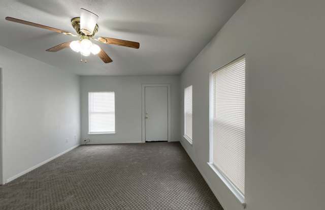 204 E Good St photos photos