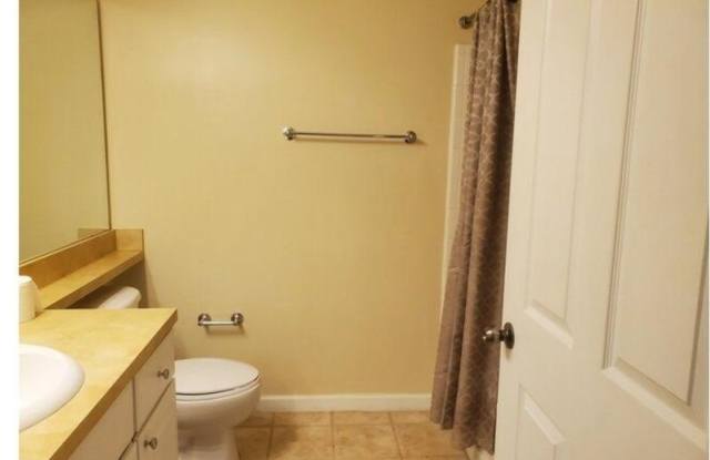 9203 Myrtlewood Circle W Gallery 4