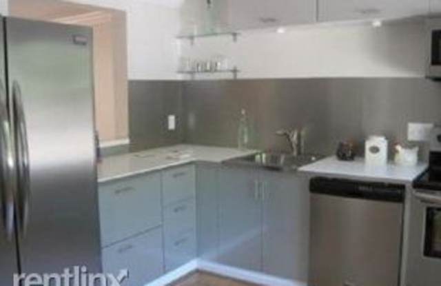5831 Oak Ladder Court Gallery 3