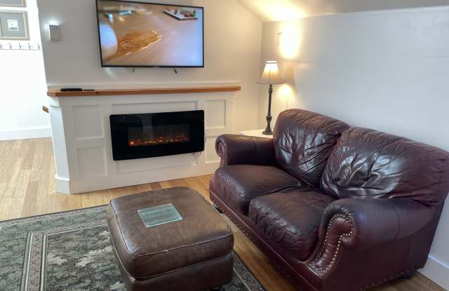 4504 Silver Creek Road photos photos