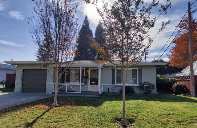 Fabulous home with huge park like yard! photos photos Fabulous home with huge park like yard! photos photos