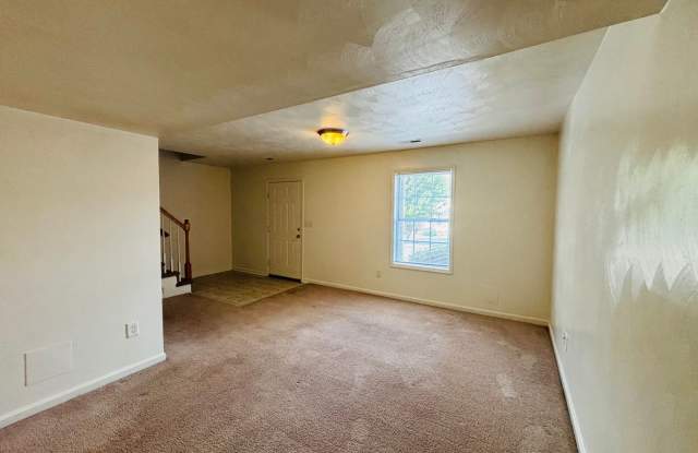 3 Bedroom 2.5 Bathroom Townhouse Gallery 4
