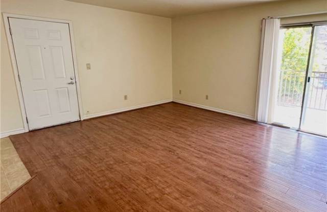 4470 Sandy River Drive Gallery 3