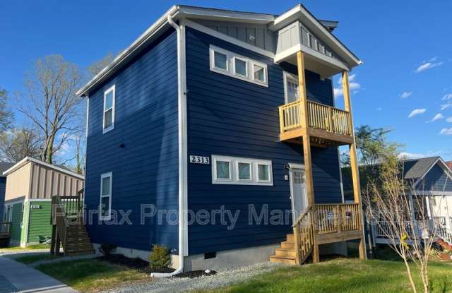 2313 Owen St photos photos