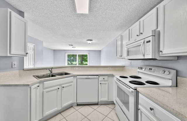 8658 S SOUTHGATE SHORES Circle Gallery 3