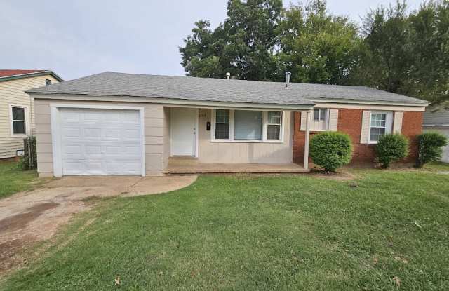 3725 SE 23rd St photos photos