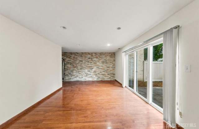 89 Tennyson Drive Gallery 4