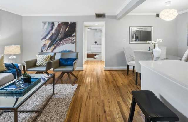 870 Glendale Terrace NE Gallery 4
