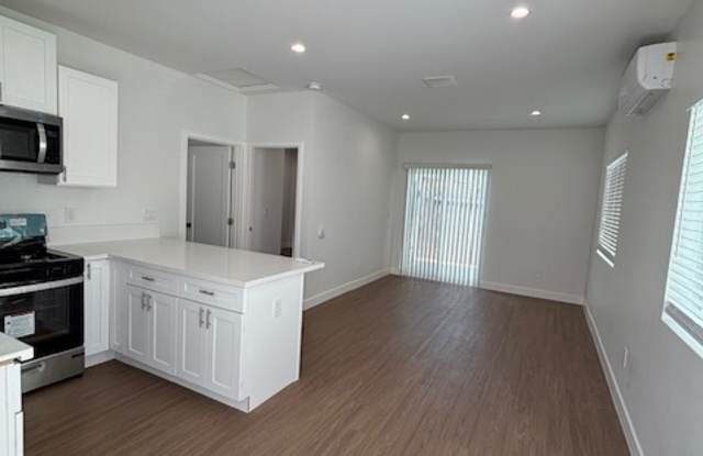 1102 W. 89th St.#A photos photos