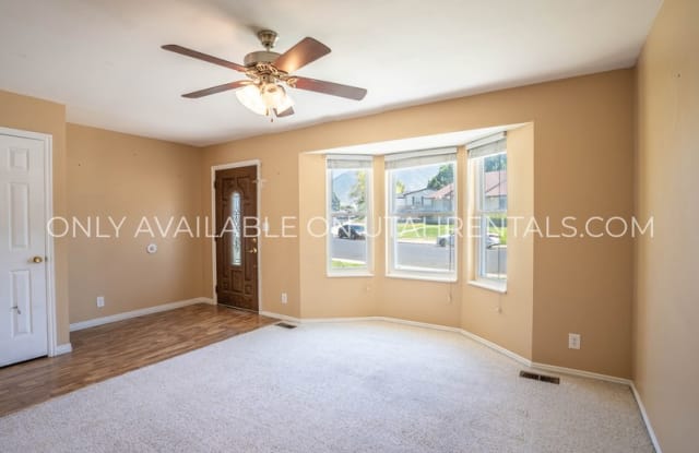 1120 S 850 E photos photos