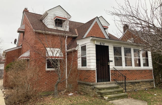 672 E 193rd St - 672 East 193rd Street, Euclid, OH 44119