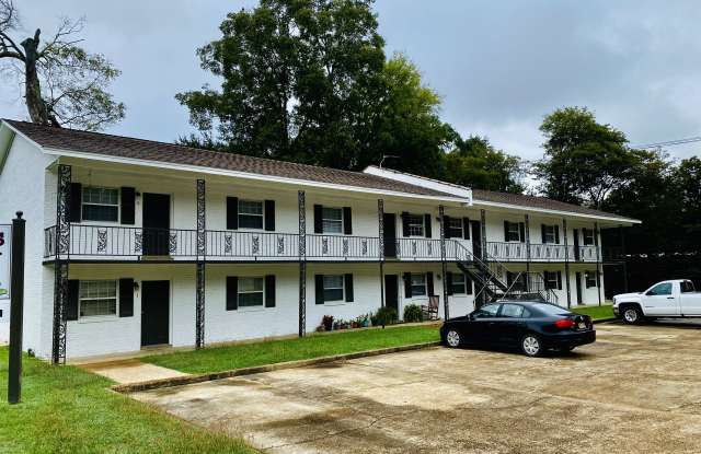 Dawg's Landing Apartments - ANS photos photos