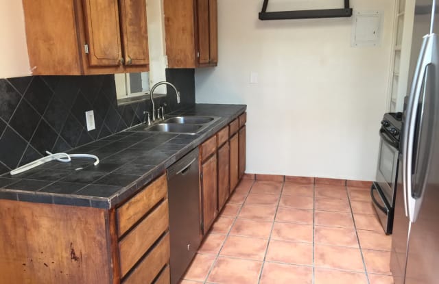 1335 E Allen Road - 1335 East Allen Road, Tucson, AZ 85719
