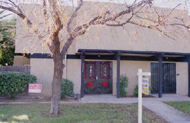 2 BEDROOM CONDO IN GLENDALE - 6023 West Golden Lane, Glendale, AZ 85302