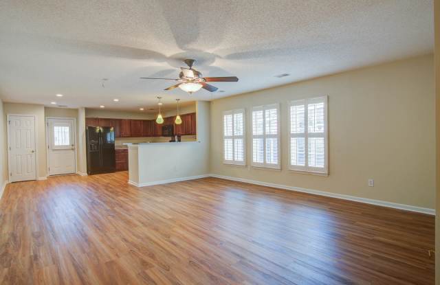 179 Wildberry Lane Gallery 4