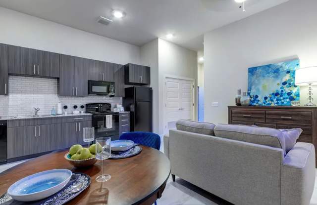 Georgian Oaks - Senior & Affordable Housing Gallery 3
