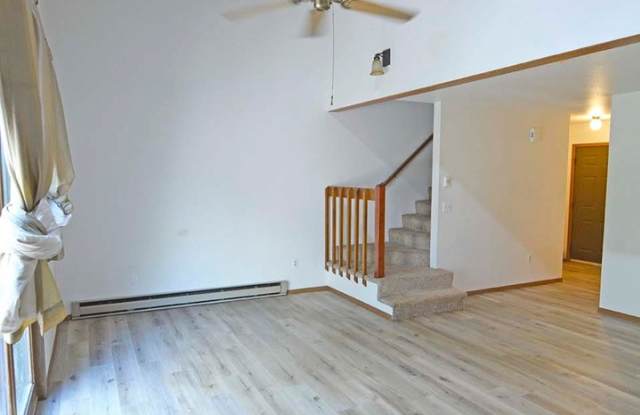 West Olive Treehouse with Fenced Private Porch Gallery 2