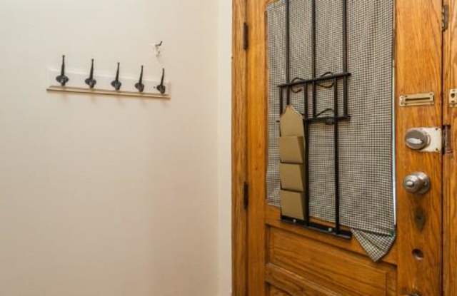 3343 N SHEFFIELD Gallery 4