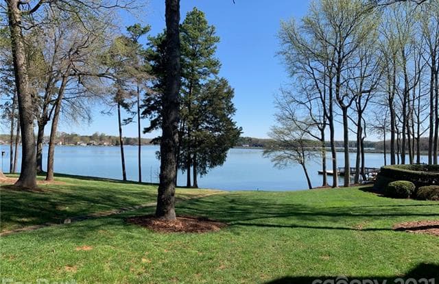 301 Northwest Drive - 301 Northwest Drive, Davidson, NC 28036