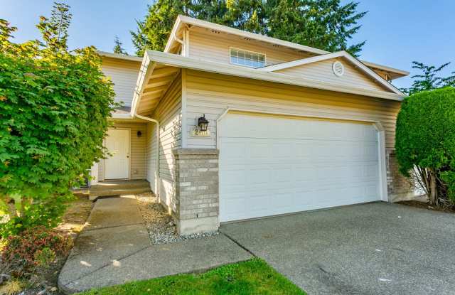 Spacious 3 Bed, 2 Bath Home with Garage & Large Yard in Puyallup! photos photos