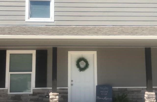 360 Nederland Avenue - 360 Nederland Avenue, Nederland, TX 77627