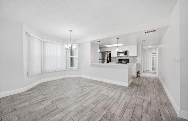 2041 ROYAL BAY Boulevard photos photos