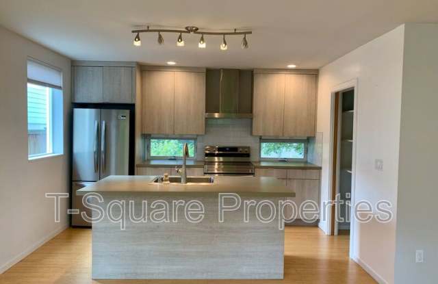 4755 Delridge Way SW Gallery 4