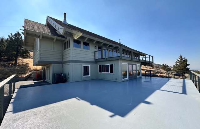 MOVE IN SPECIAL! 10747 SW Mintken Rd. - 4 Bedroom / 3 Bathroom Lodge Style home on 10 Acres Gallery 3