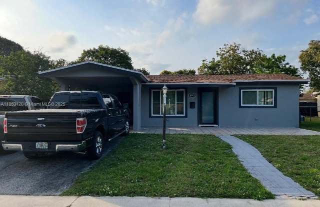 4183 NW 47th Ter photos photos