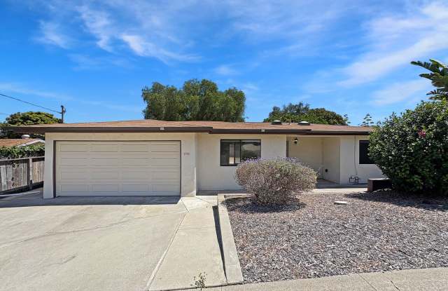 Spacious 4-Bedroom Retreat in the Heart of Oceanside photos photos
