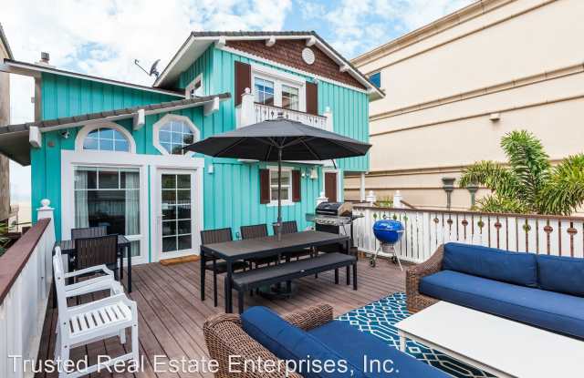 1037 Mandalay Beach Road Gallery 2