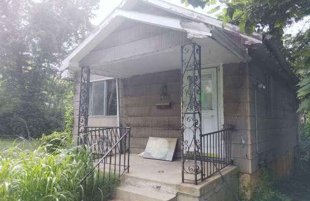 4521 Oakwood Avenue photos photos