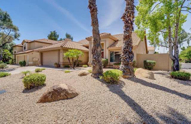 9064 E MEADOW HILL Drive Gallery 3