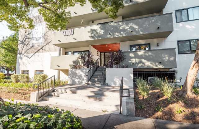 San Pasqual Apartments Gallery 4
