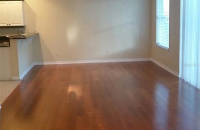 412 S WESTLAND AVENUE Gallery 2