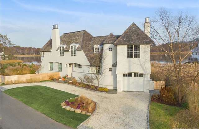 32 Edgewater Hillside Gallery 2