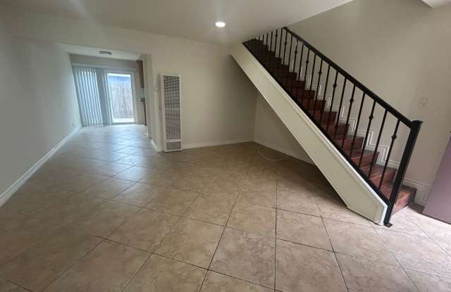 Spacious 2bed 1.5bath Apartment near Beach Blvd & Talbert Ave photos photos