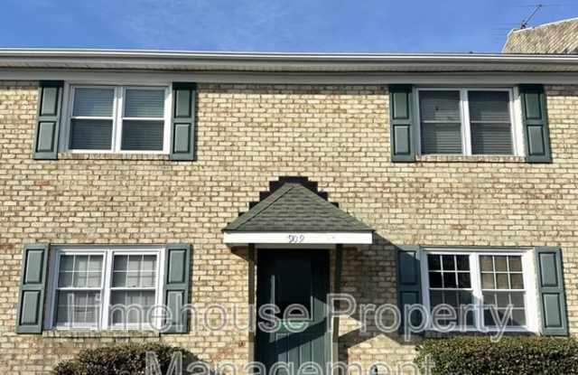 909 Leisure Square - 201 photos photos