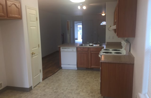 1292 Clearsprings Drive Gallery 3