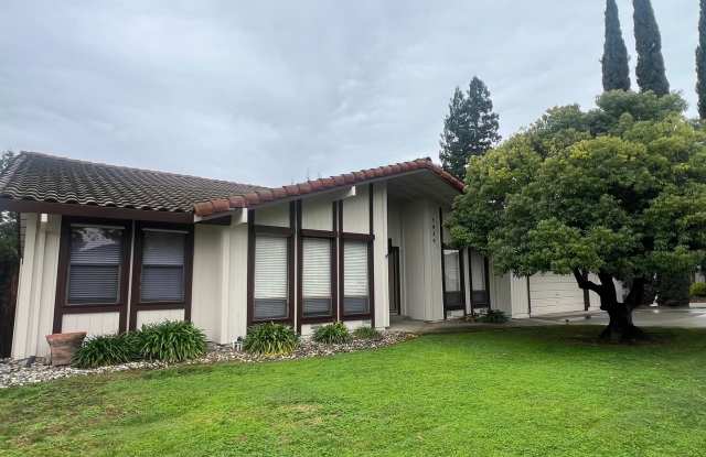 BEAUTIFUL 4 BEDROOM W/POOL IN FAIR OAKS!! photos photos