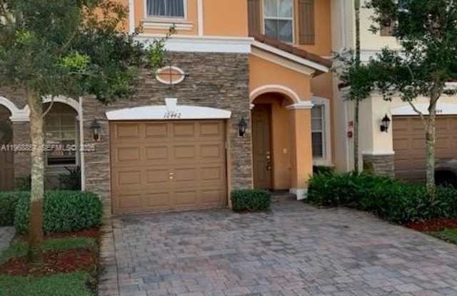 12442 Emerald Creek Mnr photos photos