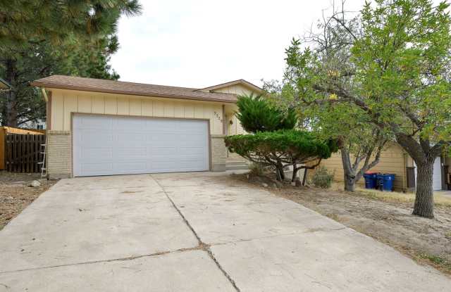North Springs Ranch with 5 bedrooms 3 bathrooms photos photos