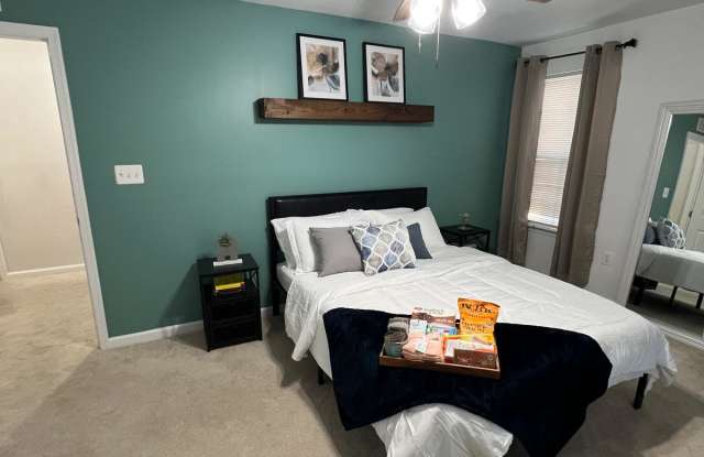 2327 Jersey Pine Ridge, Unit 4 Gallery 2