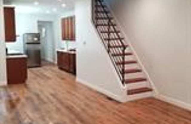 East Falls Gem Gallery 3