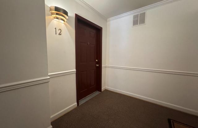13613 SIR THOMAS WAY #12 Gallery 4