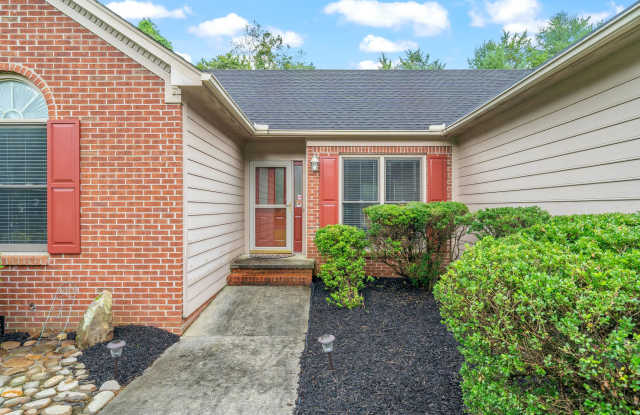 8112 Meadowood Lane Gallery 2