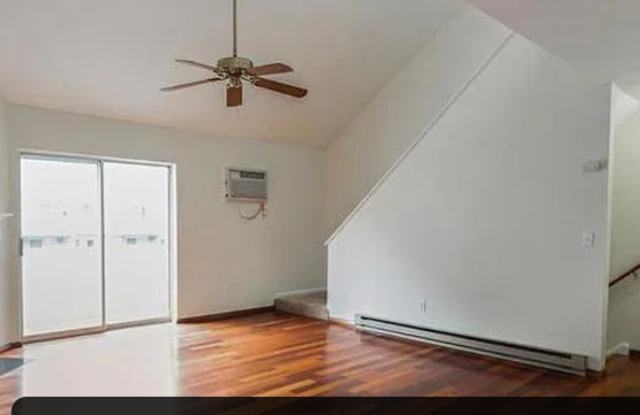 204 Willow Springs Gallery 3