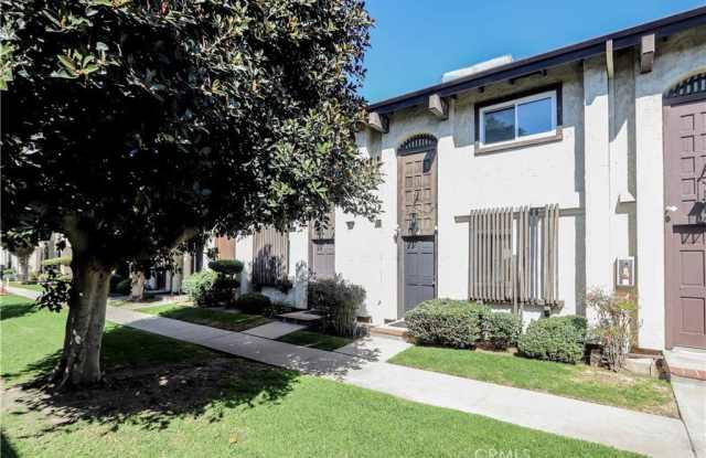 1301 S Greenwood Avenue photos photos